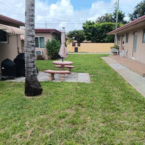 2347 Harding Street, Hollywood FL - photo 9 of 12