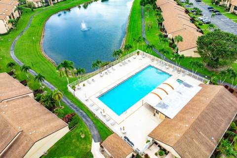 805 Sky Pine Way #F2, Greenacres FL - photo 6 of 9