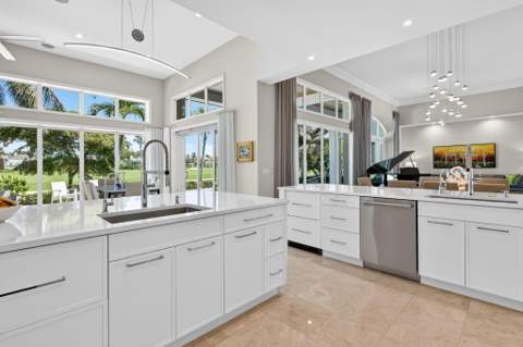 7037 SE Harbor Circle, Stuart FL - photo 14 of 69