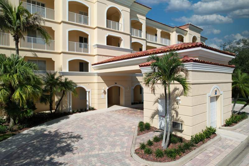 2 bedroom Condominium at 34 Harbour Isle Drive #204, Harbour Isle , Fort Pierce — photo 2
