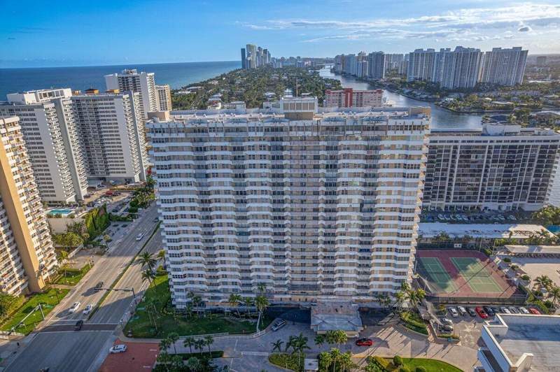 2 bedroom Condominium at 1985 S OCEAN Drive #6G, HEMISPHERES CONDO, Hallandale Beach — photo 3