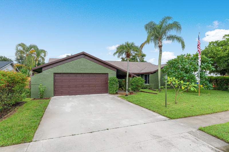 3 bedroom Single Family Residence at 5104 Candlewood Court, LAKES OF SHERBROOKE, Lake Worth — photo 1