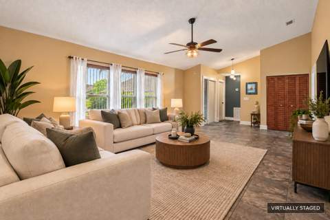 5104 Candlewood Court, Lake Worth FL - photo 9 of 41