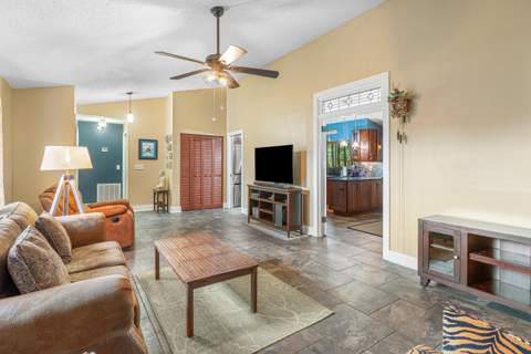 5104 Candlewood Court, Lake Worth FL - photo 10 of 41