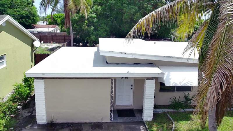 3 bedroom Single Family Residence at 918 N C Street, Lake Worth Town, Lake Worth Beach — photo 2