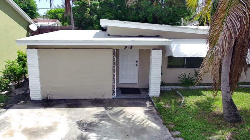 3 bedroom Single Family Residence at 918 N C Street, Lake Worth Town, Lake Worth Beach — photo 3