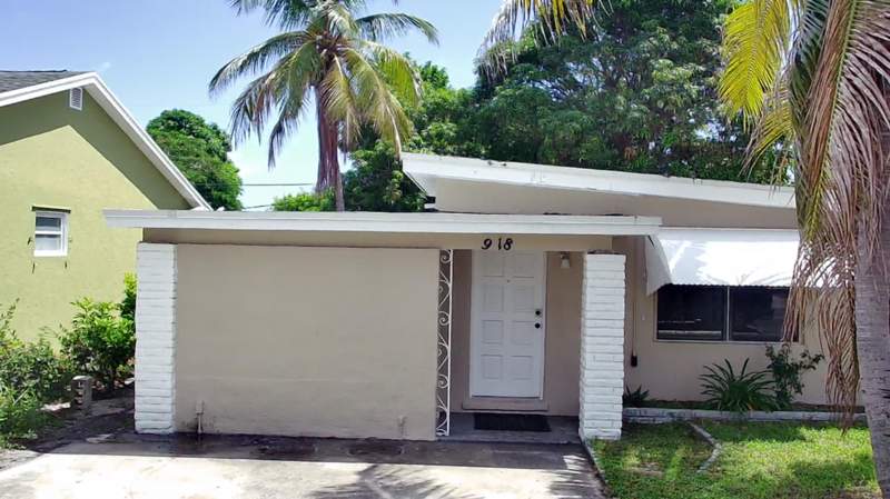 3 bedroom Single Family Residence at 918 N C Street, Lake Worth Town, Lake Worth Beach — photo 4