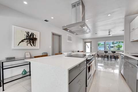 1908 NE 27th Drive, Wilton Manors FL - photo 12 of 63
