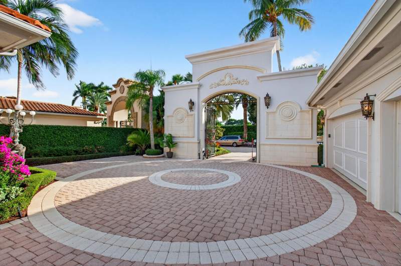 5 bedroom Single Family Residence at 331 Mizner Lake Estates Drive, Mizner Lake Estates, Boca Raton — photo 5