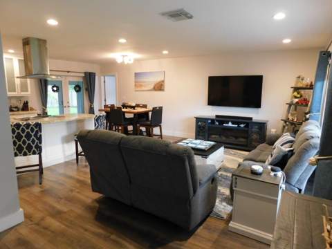 6604 NW 93rd Avenue, Tamarac FL - photo 6 of 53
