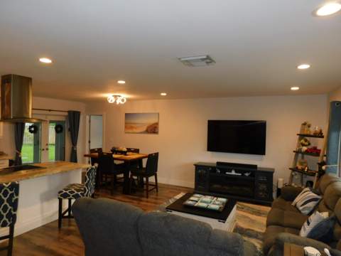 6604 NW 93rd Avenue, Tamarac FL - photo 8 of 53