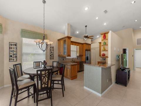 7216 Mystic Way, Port St. Lucie FL - photo 16 of 60
