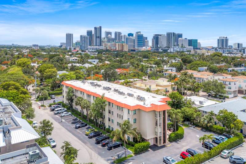 2 bedroom Condominium at 615 NE 12TH Avenue #301, LA CANCHA CONDO, Fort Lauderdale — photo 2