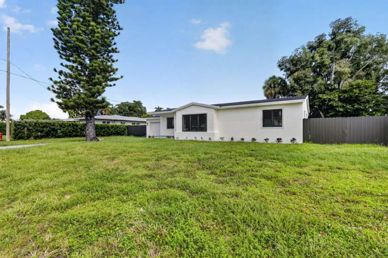 3 bedroom Single Family Residence at 3185 Riddle Road, Price Lake Unrec On, West Palm Beach — photo 3