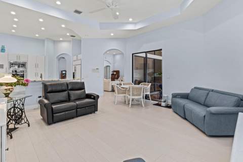 7831 Via Grande, Boynton Beach FL - photo 12 of 52