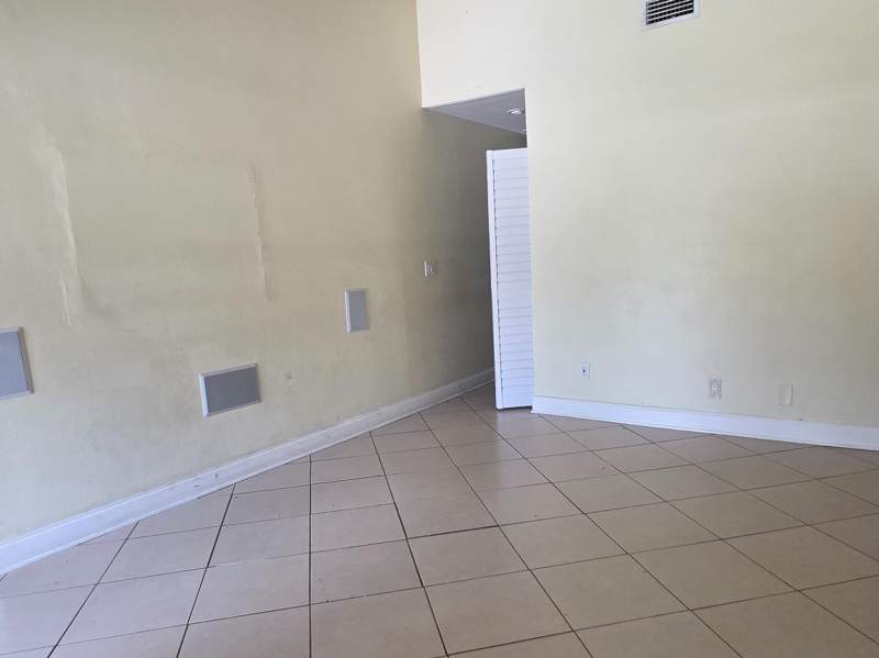 2 bedroom Townhouse at 3774 Mil Lake Court, Mil-Lake Estates 1, Greenacres — photo 3