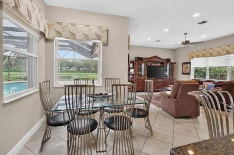 8855 Starhaven Cove, Boynton Beach FL - photo 10 of 47