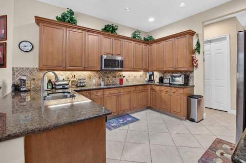 8855 Starhaven Cove, Boynton Beach FL - photo 7 of 47