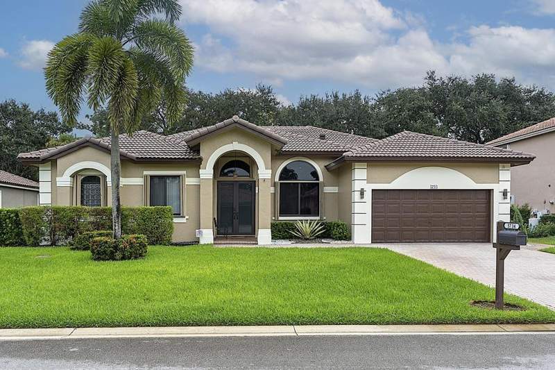 4 bedroom Single Family Residence at 5734 NW 50th Drive, Coral Creek Rep 2, Coral Springs — photo 2