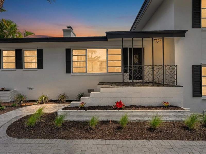 3 bedroom Single Family Residence at 702 S RIVERSIDE Drive, LAKESIDE, Pompano Beach — photo 4