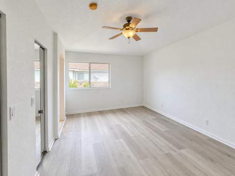 2145 Oakmont Drive, Riviera Beach FL - photo 7 of 28