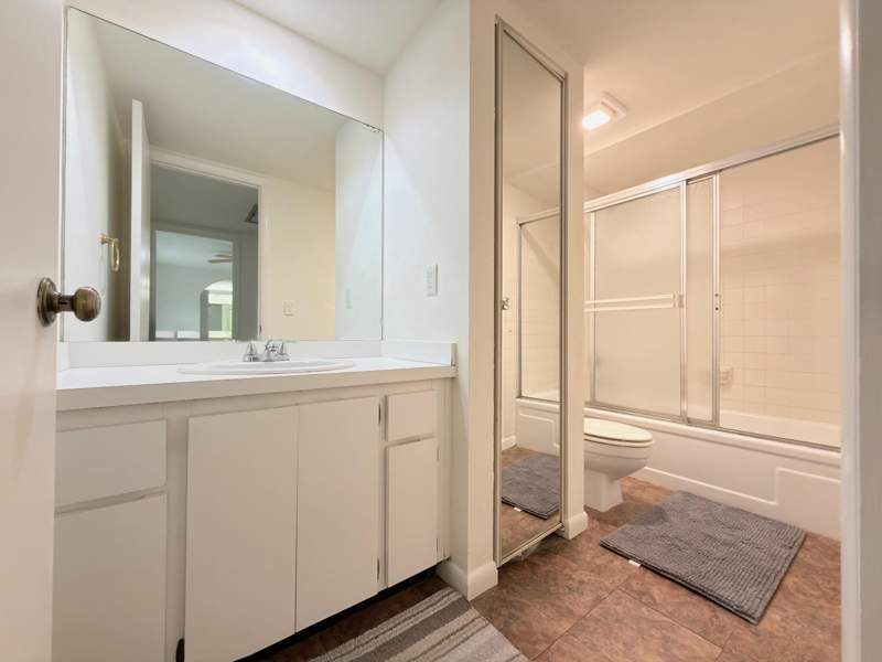 2 bedroom Townhouse at 710 7th Lane, GARDEN LAKES AND GARDEN SQUARE SHOPS, Palm Beach Gardens — photo 4
