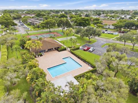 9672 W MCNAB Road #109, Tamarac FL - photo 22 of 24