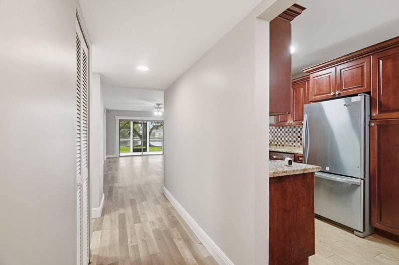 2 bedroom Condominium at 9672 W MCNAB Road #109, TAMARAC GARDENS CONDOMINIUM NO 6, Tamarac — photo 5