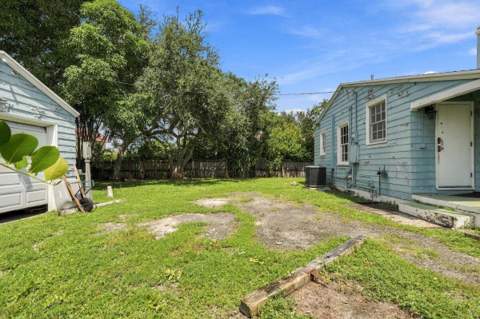 112 N Swinton Avenue, Delray Beach FL - photo 17 of 35