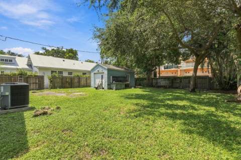 112 N Swinton Avenue, Delray Beach FL - photo 20 of 35