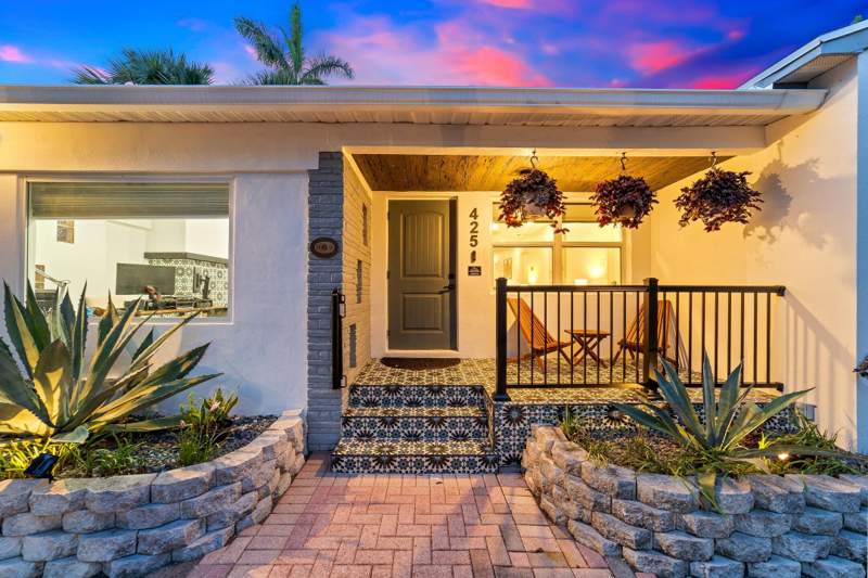 4 bedroom Single Family Residence at 425 32nd Street, Northwood Add, West Palm Beach — photo 3