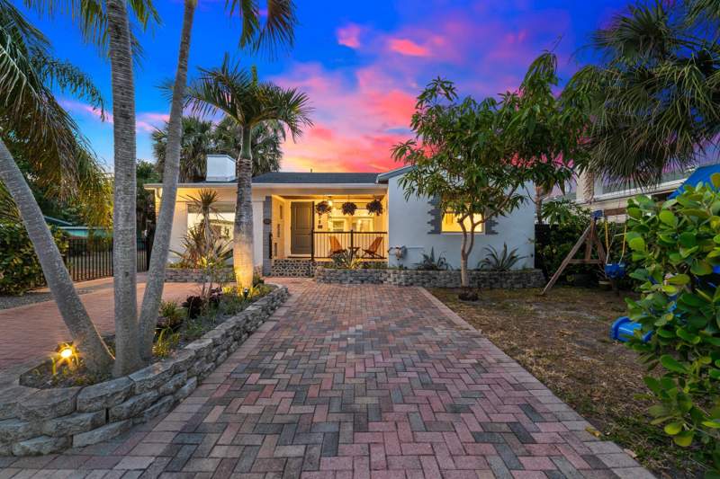 4 bedroom Single Family Residence at 425 32nd Street, Northwood Add, West Palm Beach — photo 5