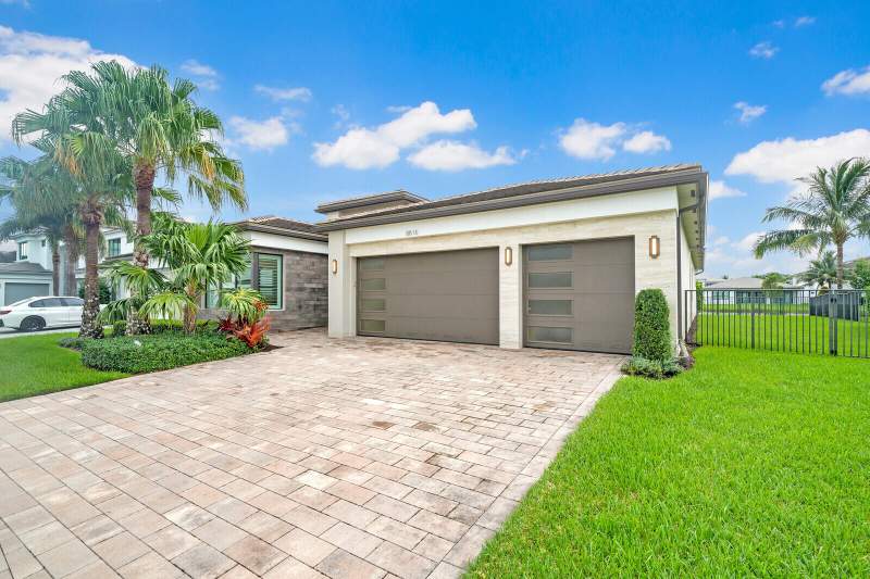 4 bedroom Single Family Residence at 8816 Skyward Street, Lotus, Boca Raton — photo 4