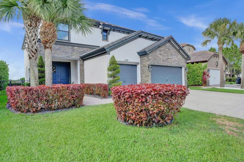 4 bedroom Single Family Residence at 5716 Sandbirch Way, Silverwood Estates, Lake Worth — photo 4