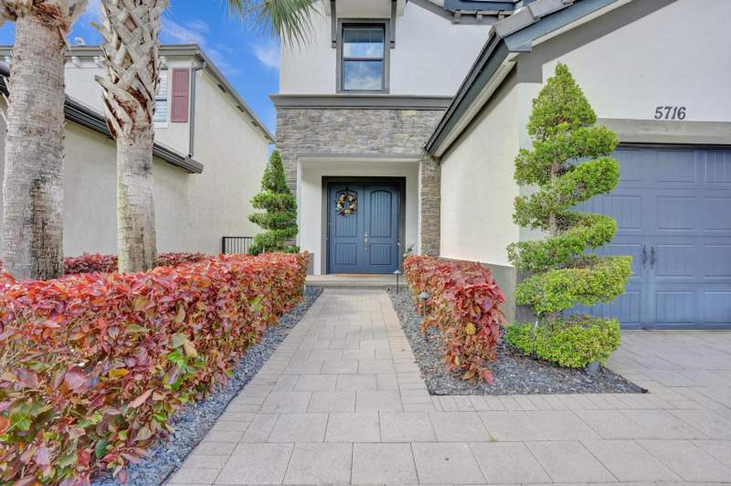 4 bedroom Single Family Residence at 5716 Sandbirch Way, Silverwood Estates, Lake Worth — photo 5