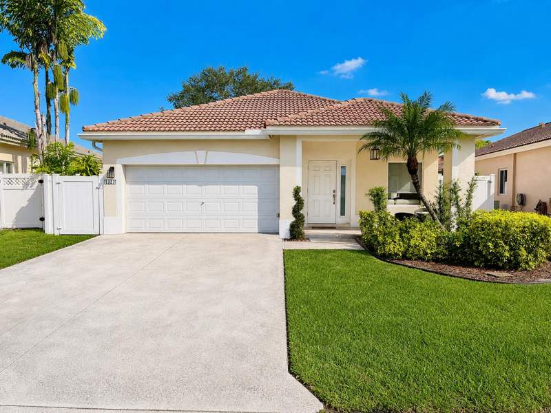 4 bedroom Single Family Residence at 1334 SW 44TH Terrace, OLYMPIA & YORK RESIDENTIAL PLAT, Deerfield Beach — photo 1