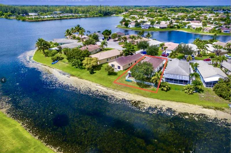 4 bedroom Single Family Residence at 1334 SW 44TH Terrace, OLYMPIA & YORK RESIDENTIAL PLAT, Deerfield Beach — photo 3