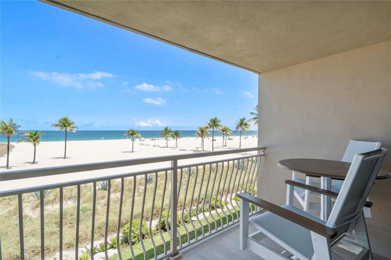 2 bedroom Condominium at 1710 S Ocean Lane #201, Lago Mar North Lodge Condo, Fort Lauderdale — photo 3