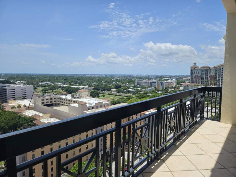 2 bedroom Condominium at 801 S Olive Avenue #1604, ONE CITY PLAZA CONDO, West Palm Beach — photo 3