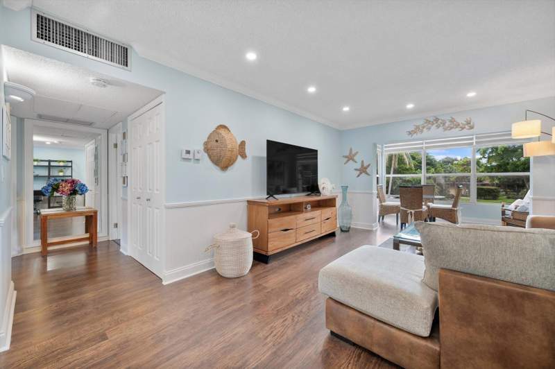 2 bedroom Condominium at 5171 W Oakland Park Boulevard #204, PETUNIA GARDENS CONDO, Lauderdale Lakes — photo 3