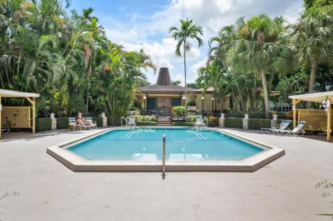 5171 W Oakland Park Boulevard #204, Lauderdale Lakes FL - photo 22 of 36