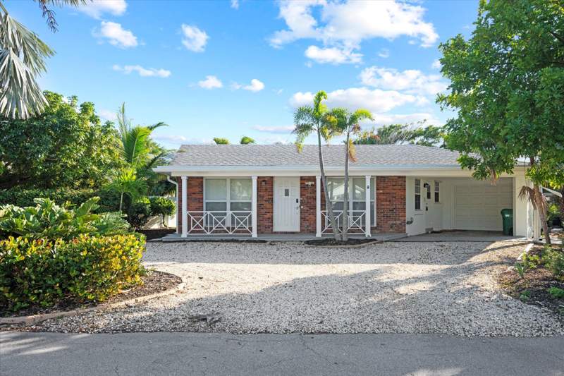 3 bedroom Single Family Residence at 430 Neptune Road, JUNO HEIGHTS, Juno Beach — photo 2