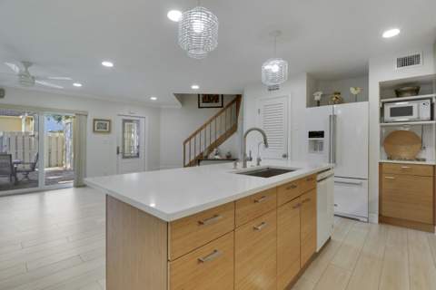 232 Seabreeze Circle, Jupiter FL - photo 12 of 31