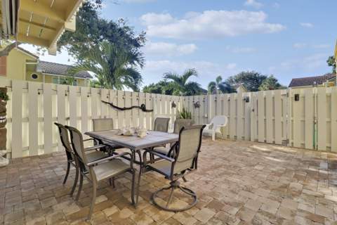 232 Seabreeze Circle, Jupiter FL - photo 24 of 31