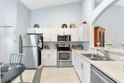 8498 Logia Circle, Boynton Beach FL - photo 10 of 30