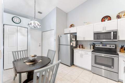 8498 Logia Circle, Boynton Beach FL - photo 11 of 30