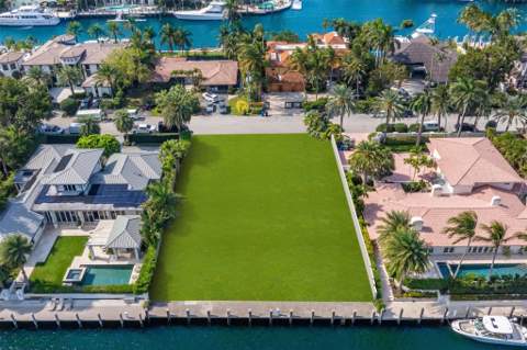 2455 DEL LAGO Drive, Fort Lauderdale FL - photo 8 of 9