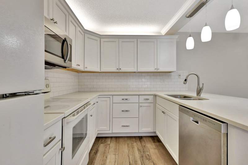 2 bedroom Townhouse at 7118 71ST Way, HERITAGE VILLAGE OF P B LAKES, West Palm Beach — photo 2
