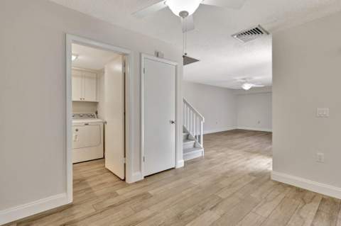 7118 71st Way, West Palm Beach FL - photo 8 of 39