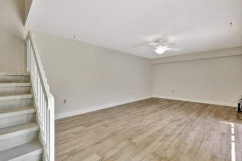 7118 71st Way, West Palm Beach FL - photo 11 of 39